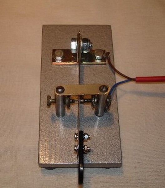 G3VTT's homebrew Steel Ruler cootie, front view, click to enlarge picture.