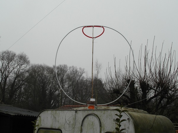 ON6WJ's home made Magnetic Loop Antenna, click to enlarge picture.